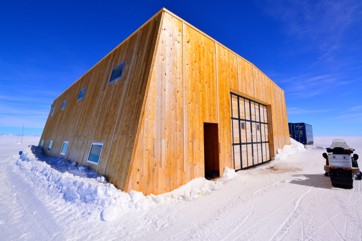 Perseus' hangar and living quarters - operated only with renewable energy