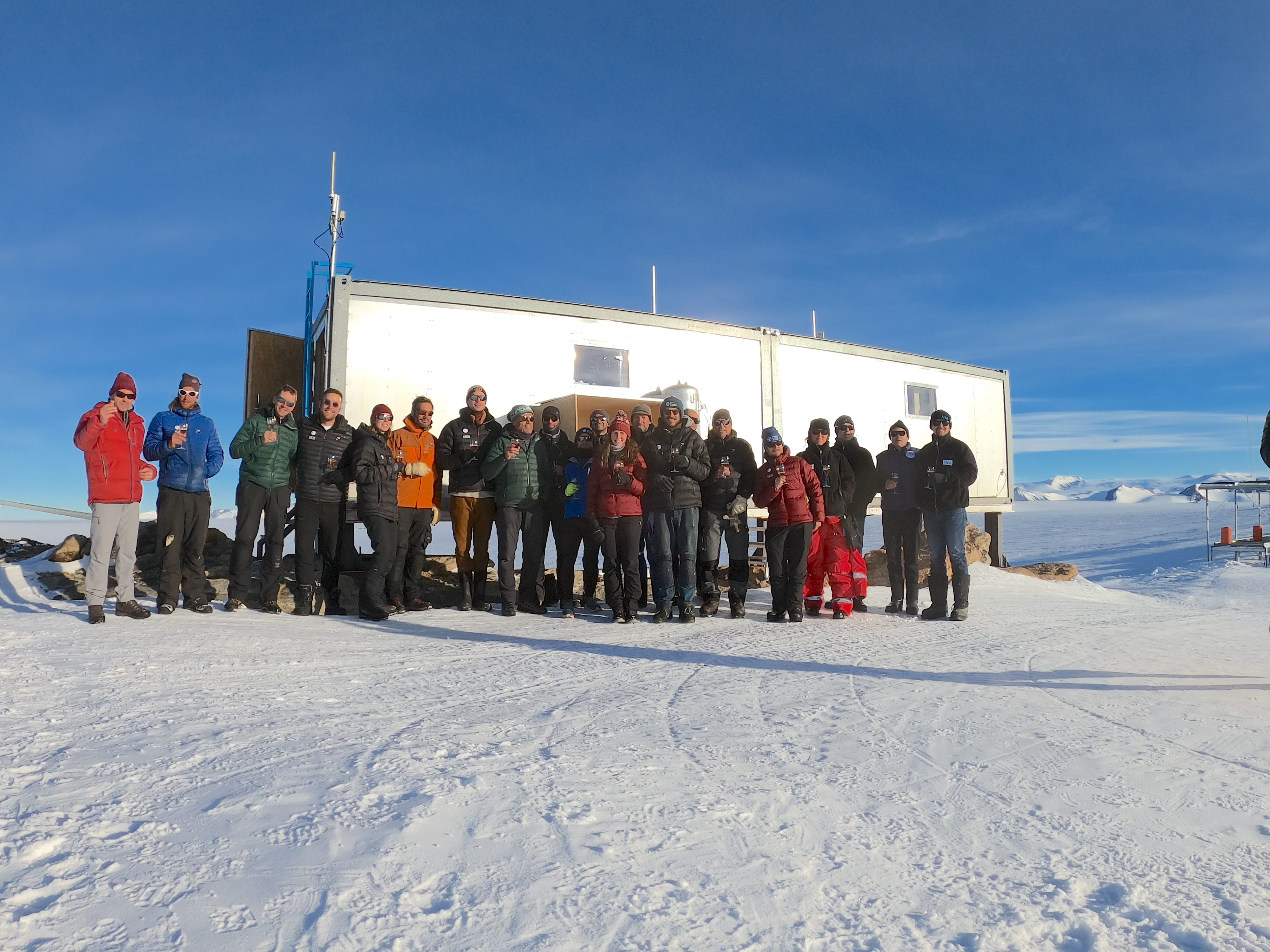 Inauguration of the new hydrogen production facility at PEA