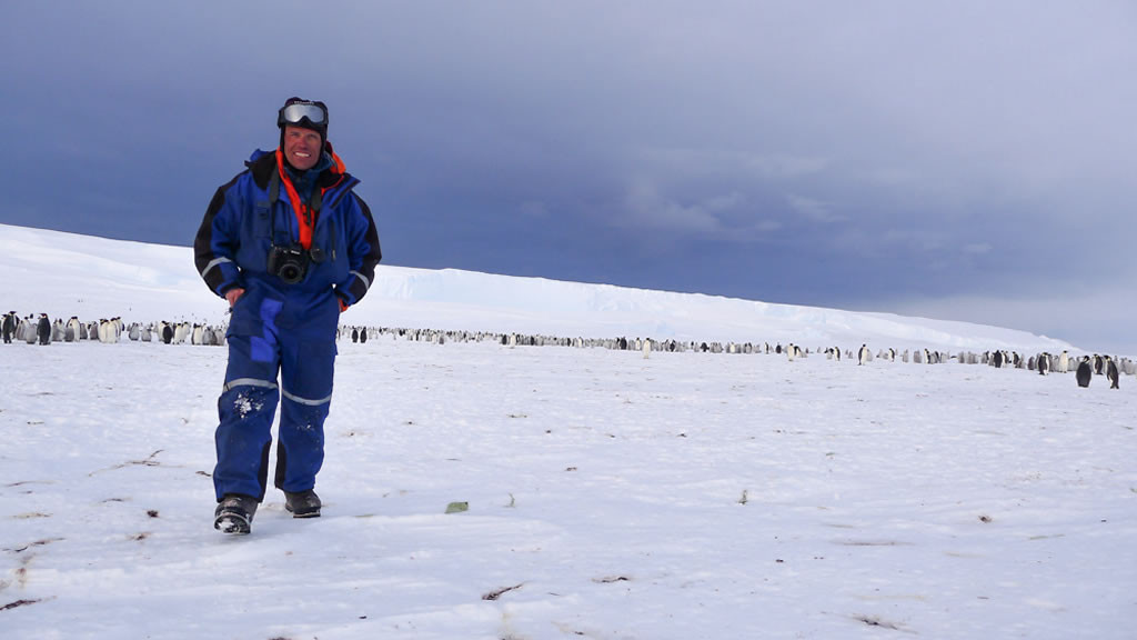 Foundation team are first humans to visit emperor penguin colony